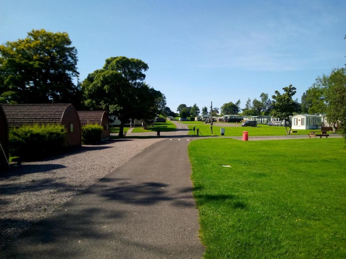 Campsie Glen Holiday Park Fintry Exterior photo